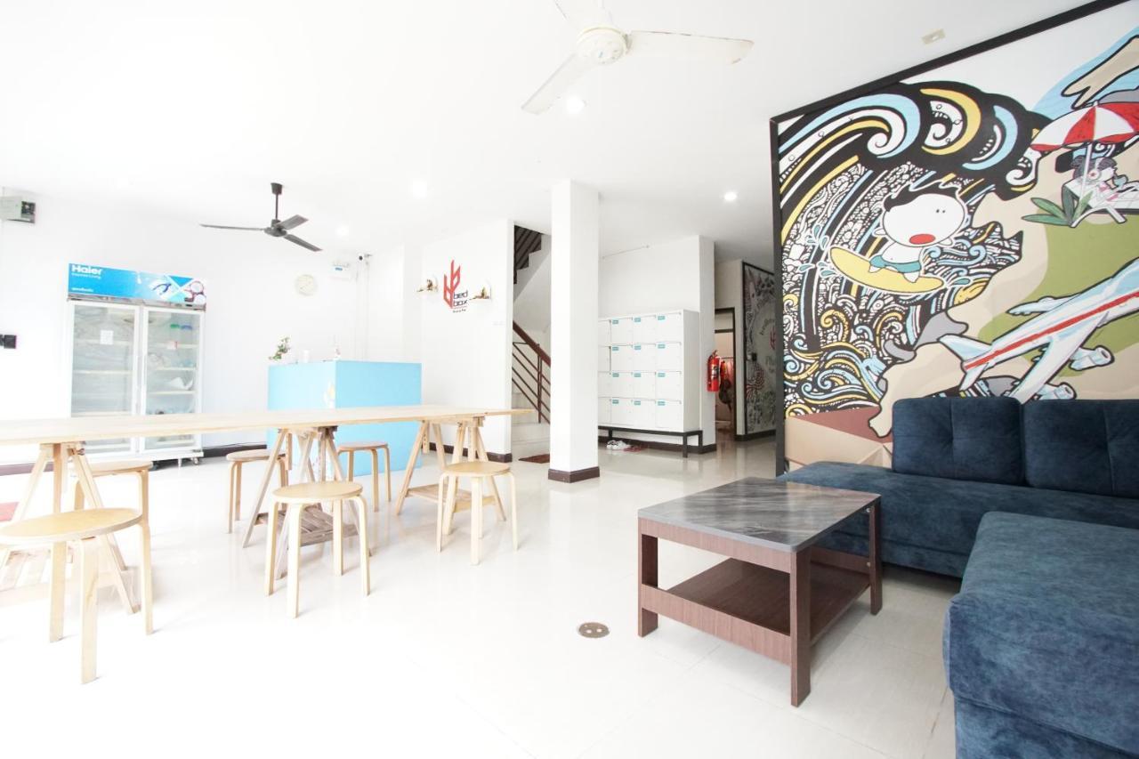 Bedbox Guesthouse And Hostel Patong Exteriör bild